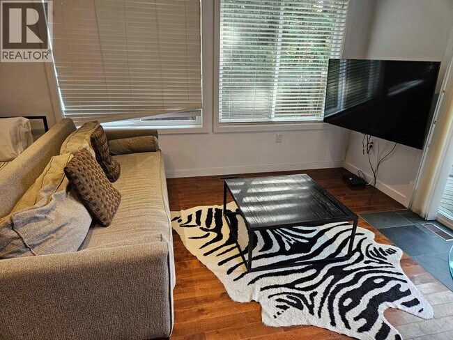 Photo du bâtiment - 2568 The Blvd