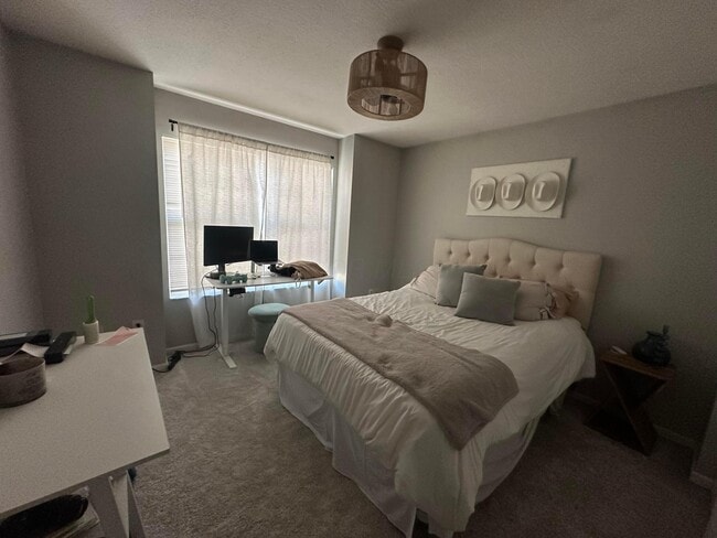 Foto del edificio - 6002 Andrew John Dr