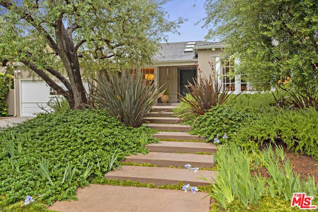 Building Photo - 10481 Lindbrook Dr