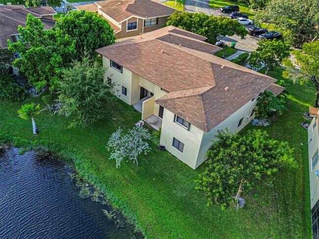 Foto del edificio - 6094 Live Oak Ct