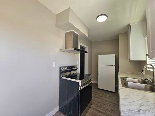 Building Photo - 24185 Sunnymead Boulevard
