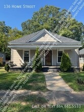 Building Photo - 136 Home St