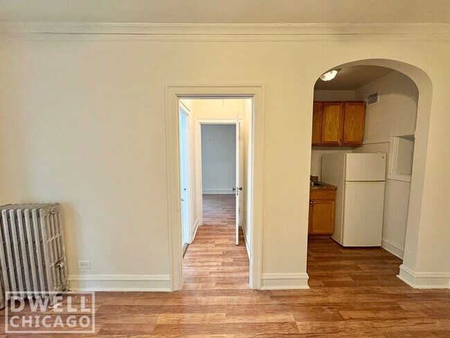 Foto del edificio - 2530 N Sawyer Ave