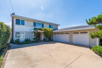 Building Photo - 28603 Cedarbluff Dr