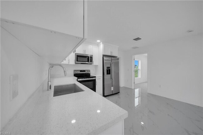 Foto del edificio - 3819 3rd St W