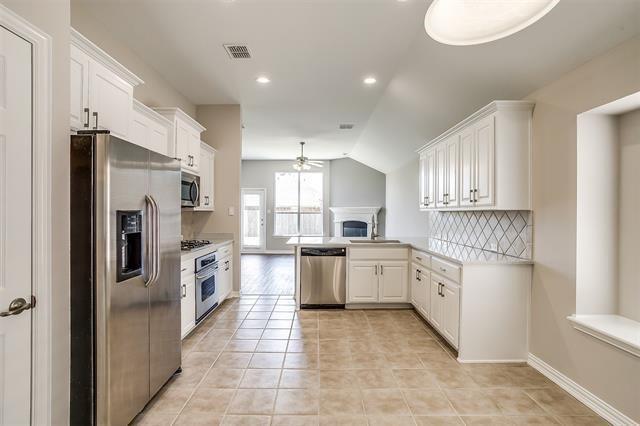 Foto del edificio - 2692 Lake Ridge Dr