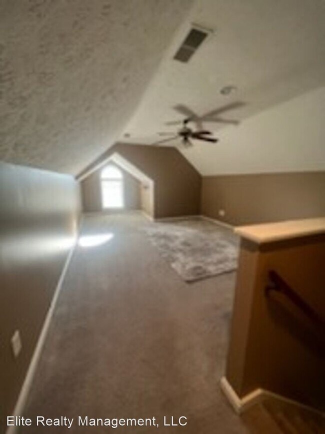 Building Photo - 4 br, 2 bath House - 2970 Turfway Dr.