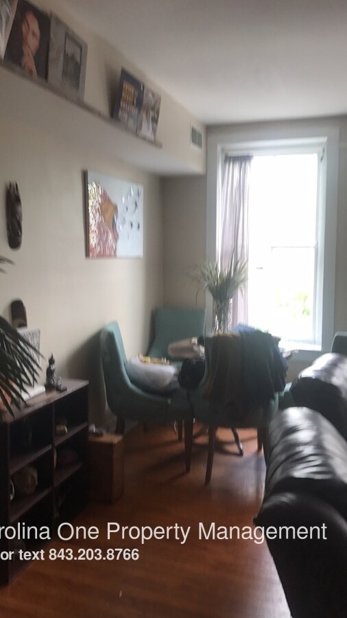 Foto del edificio - 133 1/2 Queen St