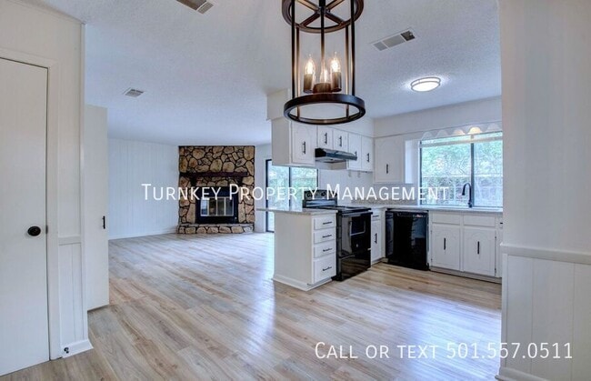 Building Photo - 9920 Stardust Trail