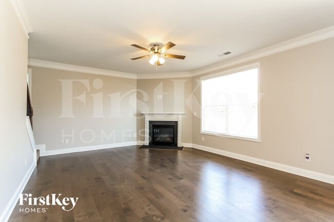 Building Photo - 3940 Lake Breeze Dr
