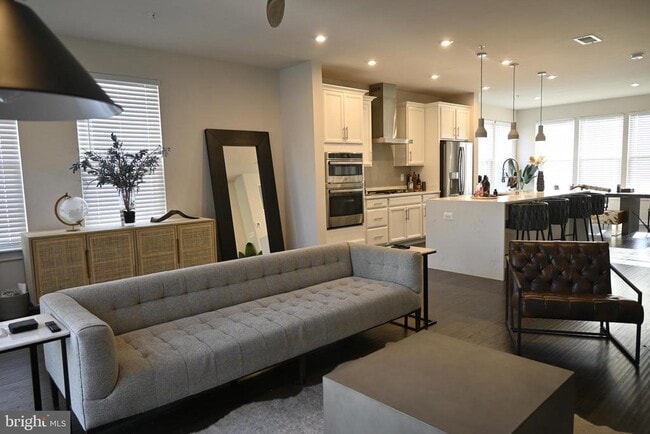 Foto del edificio - 2527 Emerald Branch Dr