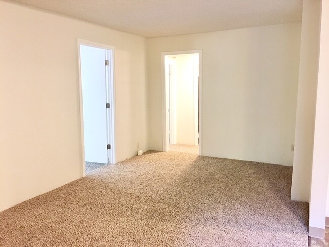 Foto del edificio - Cozy 3BD Ranch-Style Home on Large Propert...