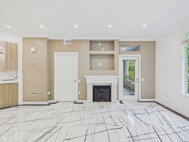 Foto del edificio - Stylish & Updated 1BD/1BA Condo in Secure Caldecott Community – Parking + In-Unit Laundry