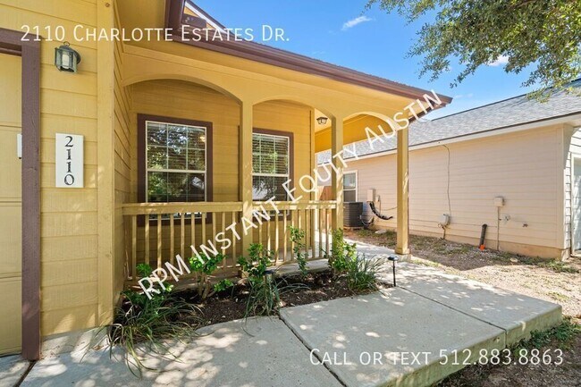 Foto del edificio - 2110 Charlotte Estates Dr