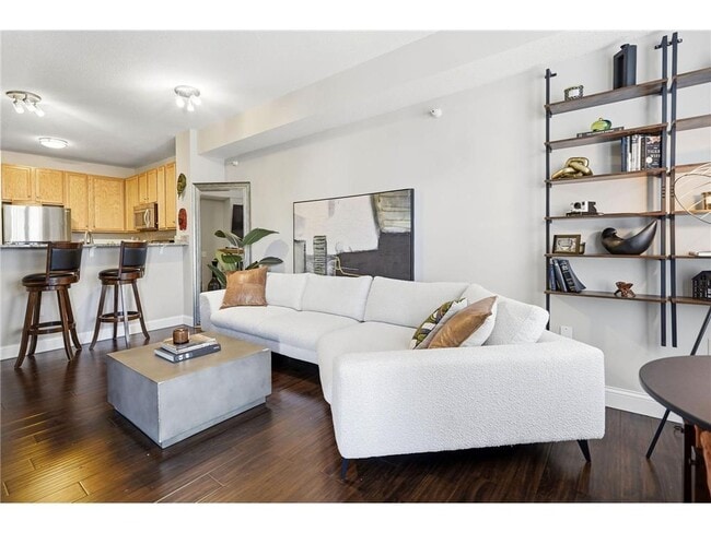 Foto del edificio - 545 N 1st St