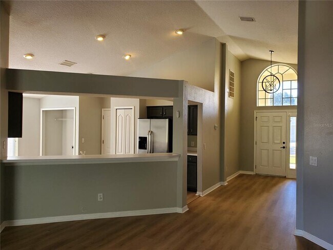 Foto del edificio - 3414 Berry Blossom Ln