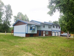 Building Photo - 1235 Airline Dr