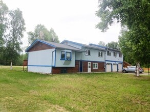 Building Photo - 1235 Airline Dr