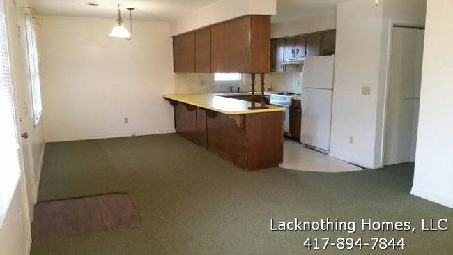 Building Photo - 622 W Lombard Cir