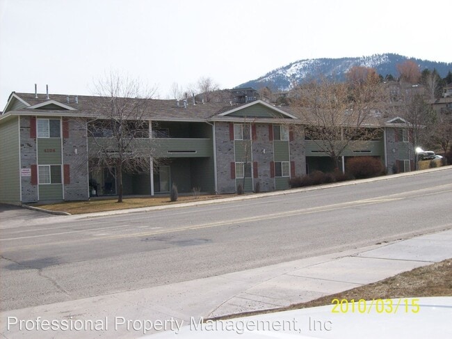 Building Photo - 4104 Hillview Way