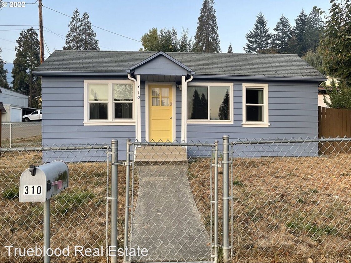 310 NW Leland Ave, Canyonville, OR 97417 House Rental in Canyonville