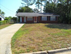 Building Photo - 410 Columbia Dr