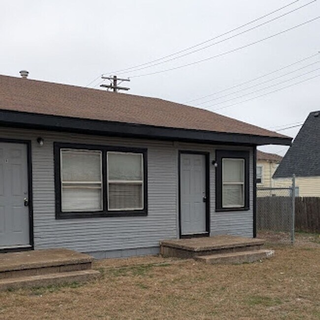 Building Photo - 135 SE 45th St