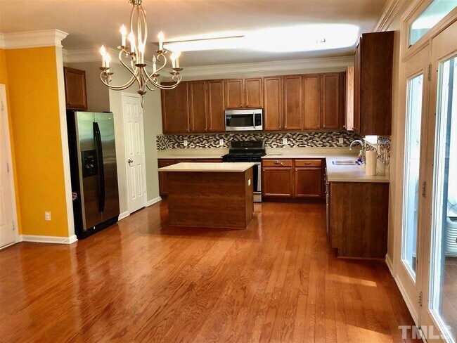 Foto del edificio - 548 Front Ridge Dr