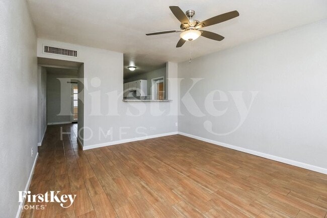 Building Photo - 15035 N 28th Ave