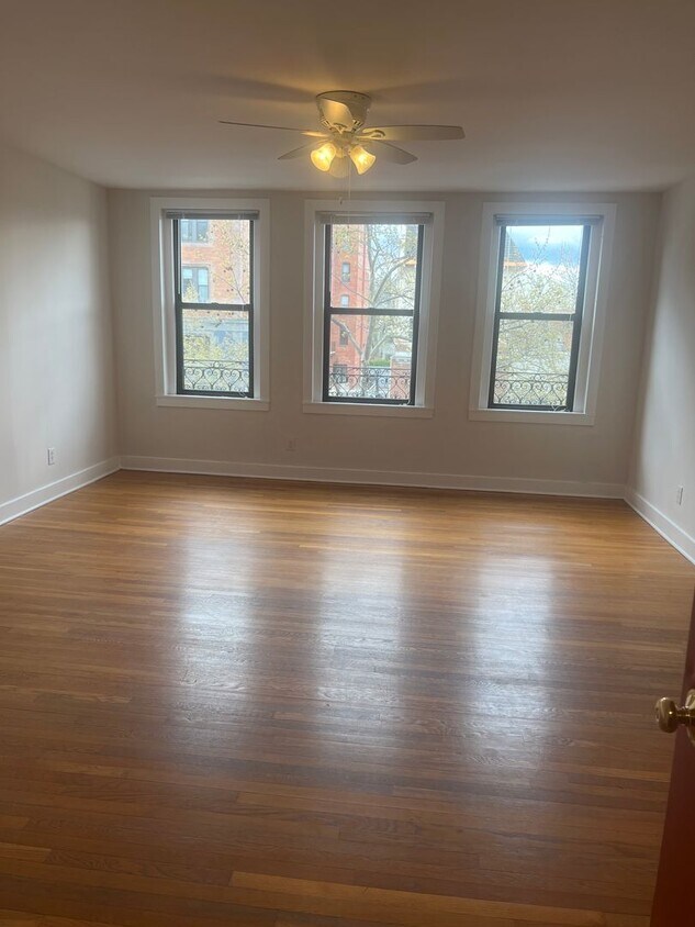 Primary Photo - 1770 Columbia Road, NW