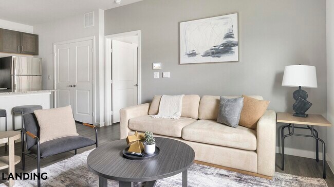 Foto del edificio - 8200 Clarksprings Dr