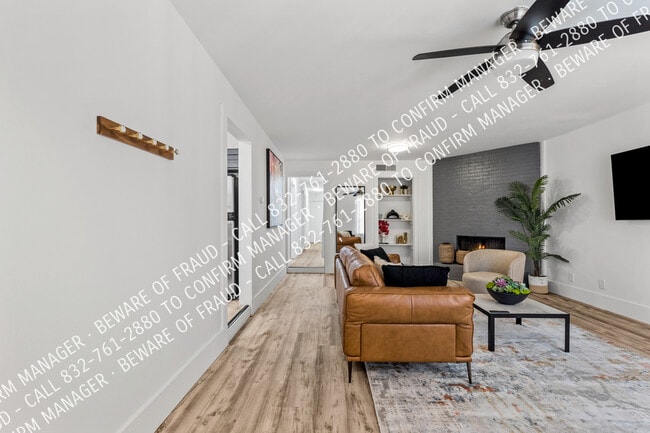 Building Photo - 12811 Pandora Dr
