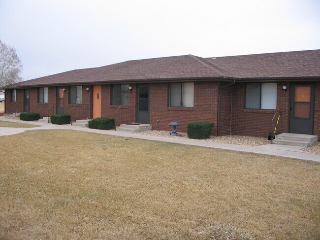 Foto del edificio - 111 Division Blvd