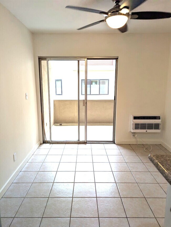 Foto del edificio - 1533 Hi Point St