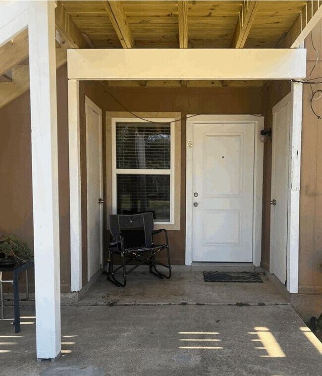 301 Algerita Dr, TX 78628 Townhome Rentals in