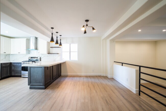 Building Photo - 4349 Freedom Dr