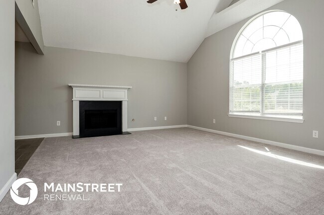 Foto del edificio - 3379 Creekview Dr