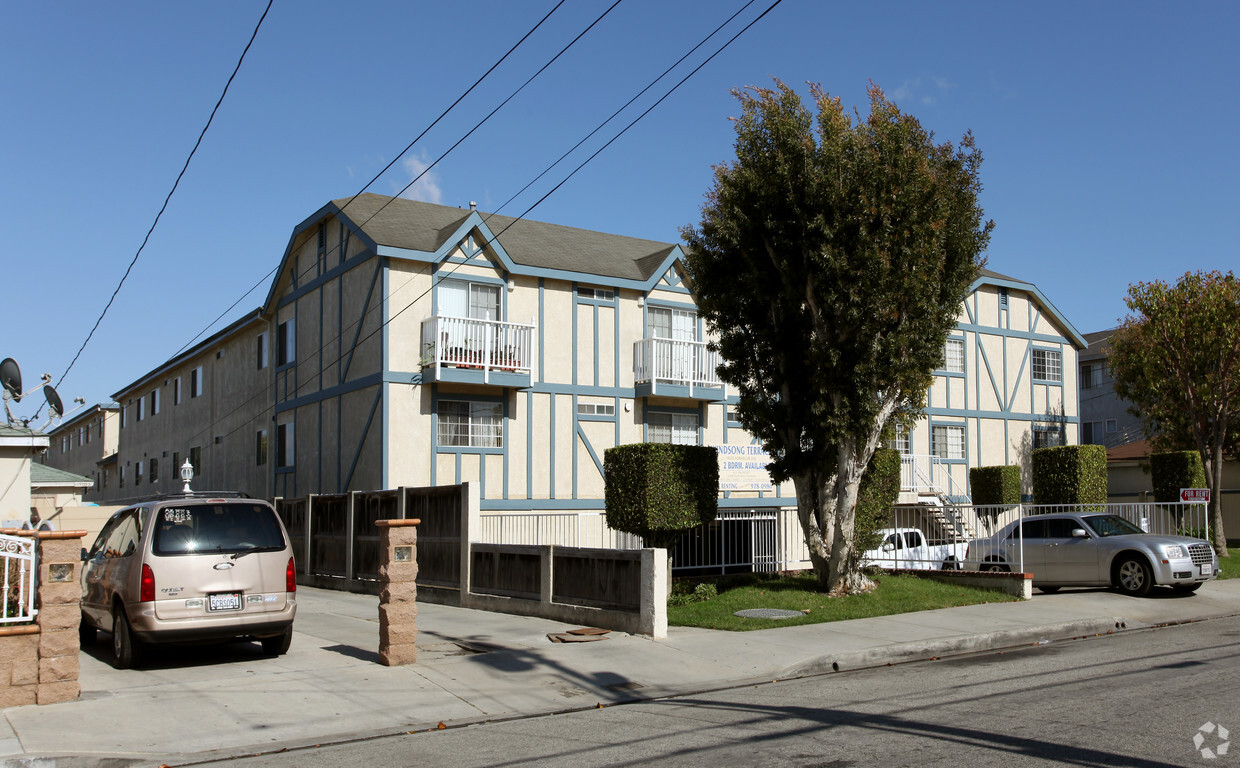 Primary Photo - Windsong Terrace Apartments