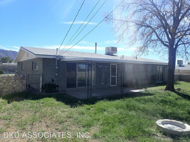 Building Photo - 3 br, 2 bath House - 104 DE LEON DR
