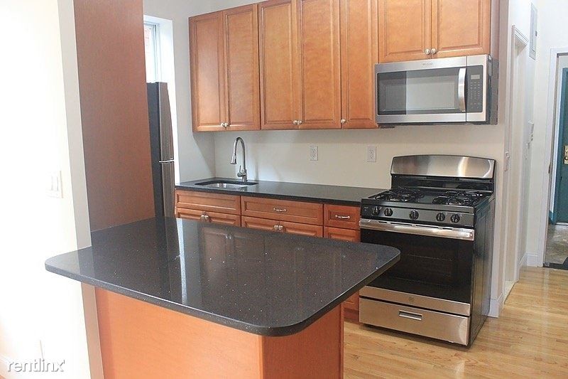 Primary Photo - 2 br, 1 bath Apartment - 71 Driggs Avenue 3R