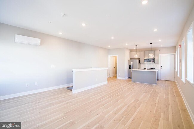Foto del edificio - 129 S 49th St