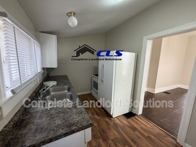 Foto del edificio - 932 8th Ave