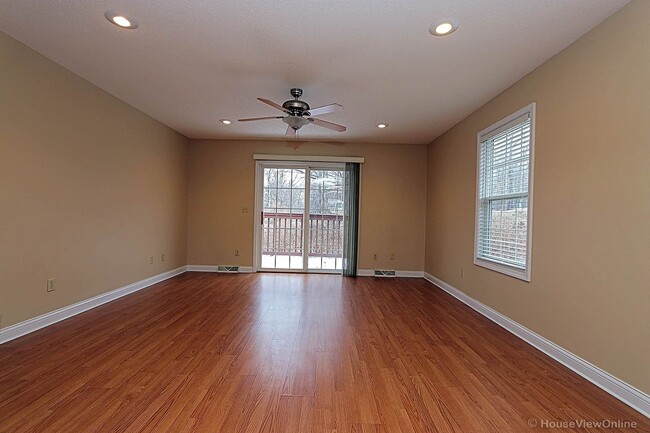 Building Photo - Travelers Way 2600/2602