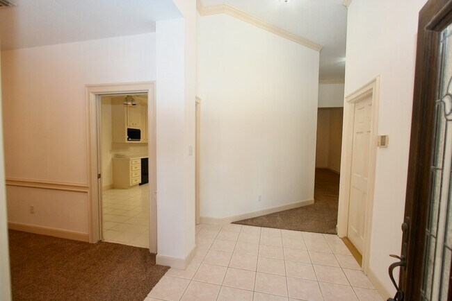 Foto del edificio - 6706 Prairie Dunes Dr