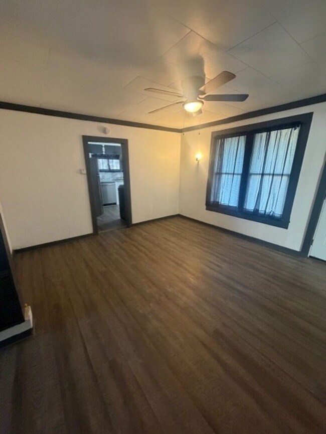 Foto del edificio - Beautifully Remodeled 3 Bedroom, 1 Bath Home – Move-In Ready!