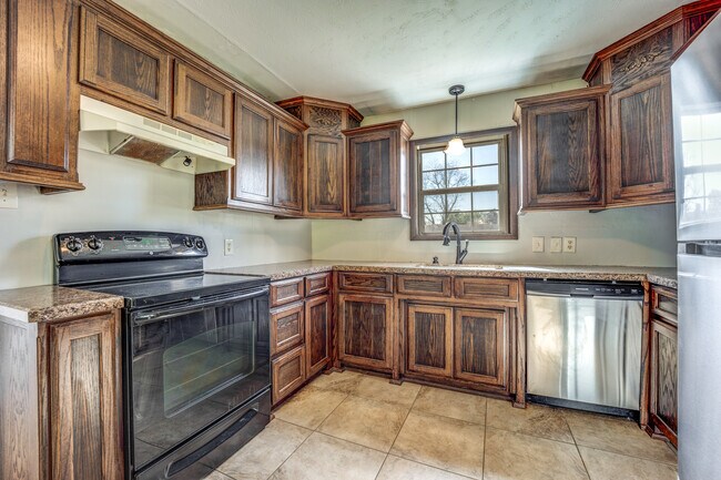 Building Photo - 4313 S 22nd St