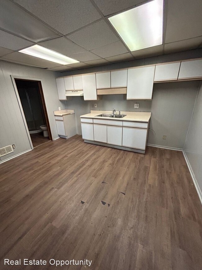 Foto del edificio - 3 br, 2 bath House - 632 E. Main St.