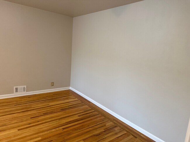 Foto del edificio - 2278 Logan Ave S
