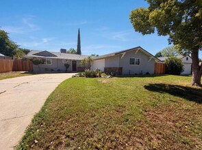 Building Photo - 1128 Hobart Dr