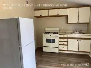 Building Photo - 915 Brookline Blvd